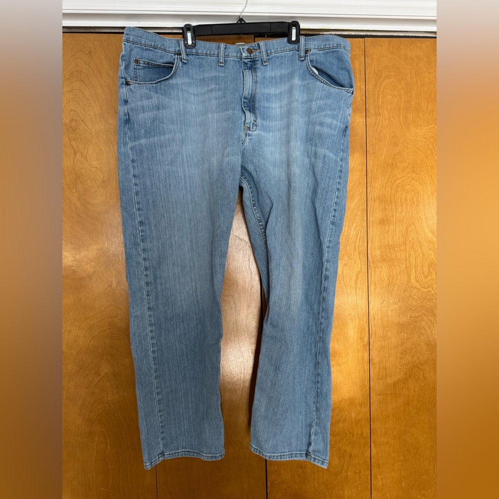 CLEARANCE Wrangler Men's Denim Jeans in Light Blue